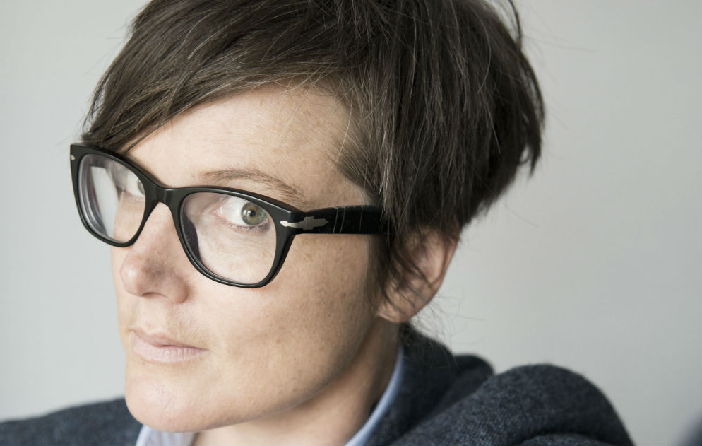 Hannah Gadsby Is The Exhibitionist… Or Is She? – Feast Review