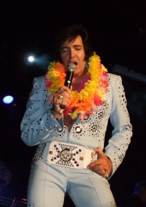 Elvis To The Max - Aloha - The Clothesline