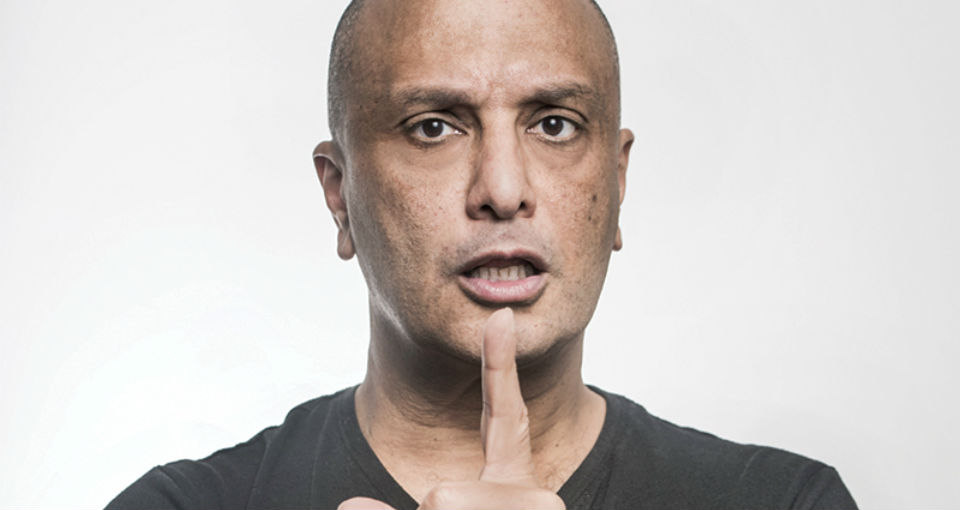 Akmal: Transparent Is All About Love, Family, Life, Taxes And Reality TV – Adelaide Fringe Review