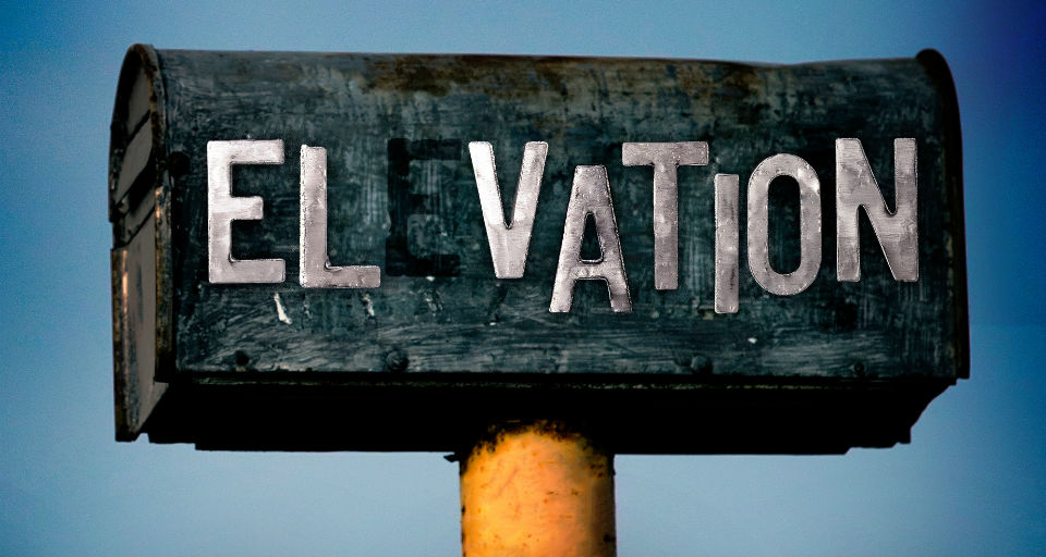 ELEVATION by Stephen King: Up, Up And Away ~ Book Review