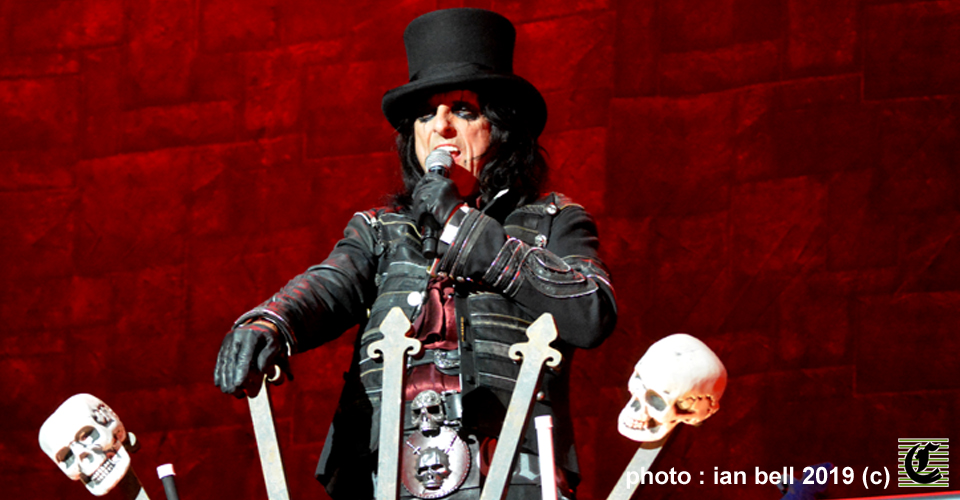 ALICE COOPER, MC50 & AIRBOURNE: May The Nightmare Never End! ~ Live Review